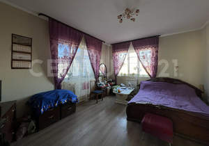 Дом 290м&sup2;, 2-этажный, участок 15 сот.  