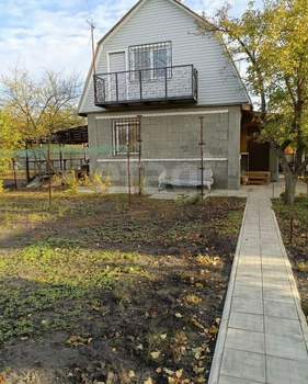 Дом 56м², 2-этажный, участок 6 сот.  