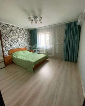 Дом 90м&sup2;, 2-этажный, участок 1 сот.  