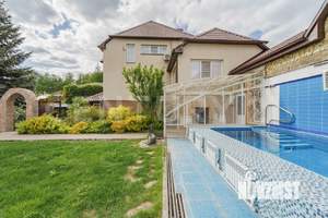 Коттедж 490м&sup2;, 4-этажный, участок 13 сот.  