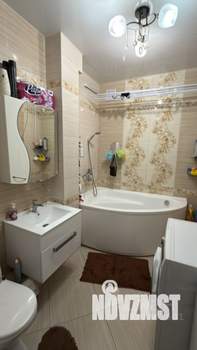 Дом 180м&sup2;, 2-этажный, участок 10 сот.  