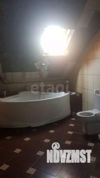 Дом 500м&sup2;, 3-этажный, участок 10 сот.  