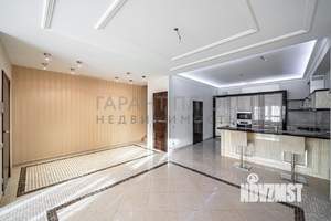 Таунхаус 201м&sup2;, 3-этажный, участок 1 сот.  