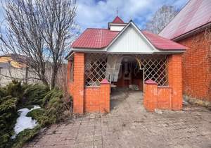 Дом 300м&sup2;, 2-этажный, участок 15 сот.  