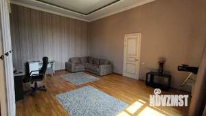 Дом 846м&sup2;, 2-этажный, участок 10 сот.  