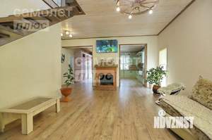 Коттедж 225м², 2-этажный, участок 9 сот.  