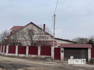 Дом 218м&sup2;, 2-этажный, участок 6 сот.  