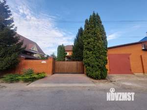 Дом 290м&sup2;, 3-этажный, участок 9 сот.  