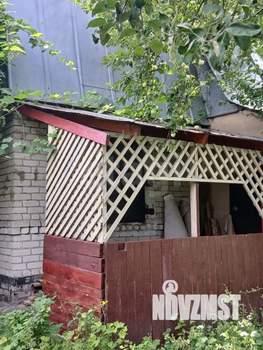 Дом 20м&sup2;, 2-этажный, участок 6 сот.  