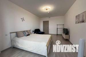 1-к квартира, посуточно, 37м2, 8/19 этаж