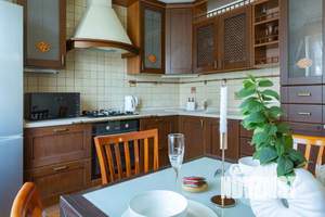 3-к квартира, посуточно, 80м2, 1/1 этаж