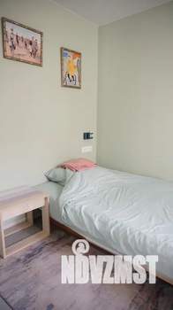 Студия квартира, посуточно, 44м2, 1/5 этаж