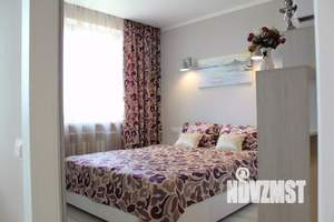 1-к квартира, посуточно, 44м2, 1/1 этаж