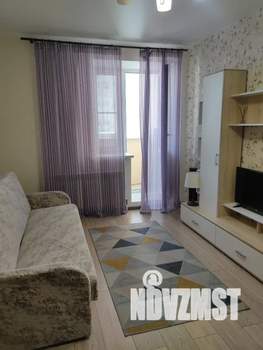 1-к квартира, посуточно, 35м2, 8/17 этаж
