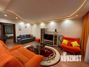 1-к квартира, посуточно, 65м2, 1/1 этаж