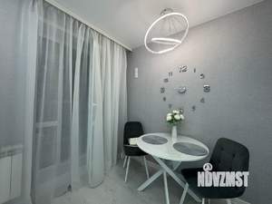 1-к квартира, посуточно, 40м2, 2/19 этаж