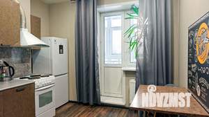 1-к квартира, посуточно, 37м2, 8/19 этаж