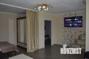 1-к квартира, посуточно, 50м2, 1/1 этаж