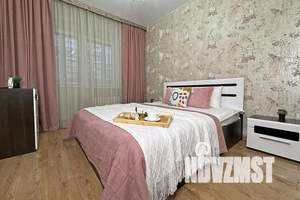 2-к квартира, посуточно, 40м2, 10/22 этаж