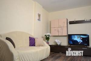 1-к квартира, посуточно, 40м2, 13/21 этаж