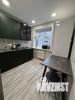 3-к квартира, посуточно, 45м2, 3/5 этаж