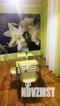 2-к квартира, посуточно, 76м2, 1/1 этаж