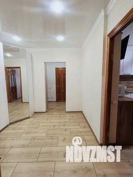 3-к квартира, посуточно, 63м2, 1/1 этаж