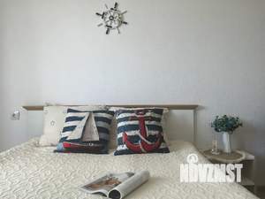 1-к квартира, посуточно, 37м2, 8/18 этаж