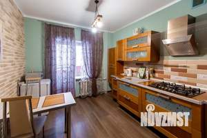 1-к квартира, посуточно, 45м2, 4/10 этаж