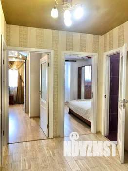 1-к квартира, посуточно, 49м2, 1/1 этаж