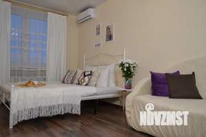 1-к квартира, посуточно, 40м2, 13/22 этаж