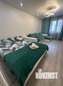 1-к квартира, посуточно, 37м2, 1/1 этаж