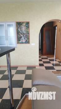 3-к квартира, на длительный срок, 100м2, 5/10 этаж