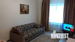 1-к квартира, посуточно, 40м2, 1/9 этаж