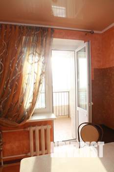 1-к квартира, посуточно, 49м2, 1/1 этаж