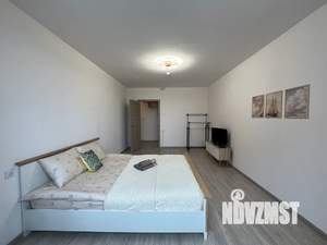 1-к квартира, посуточно, 37м2, 8/18 этаж