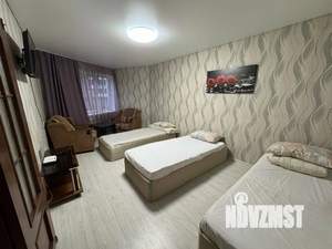 3-к квартира, посуточно, 64м2, 1/1 этаж