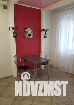 1-к квартира, посуточно, 49м2, 1/1 этаж