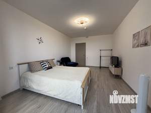 1-к квартира, посуточно, 37м2, 8/18 этаж