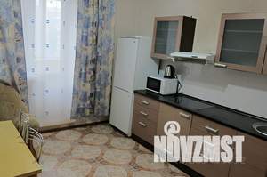 1-к квартира, посуточно, 40м2, 6/9 этаж