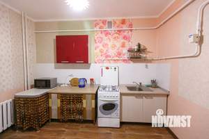 1-к квартира, посуточно, 43м2, 2/10 этаж