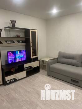 2-к квартира, посуточно, 49м2, 1/5 этаж