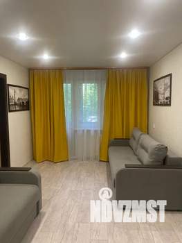 2-к квартира, посуточно, 49м2, 1/5 этаж