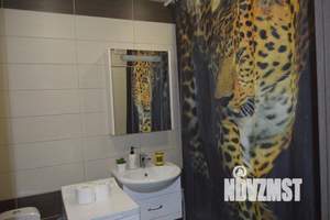 1-к квартира, посуточно, 42м2, 1/1 этаж