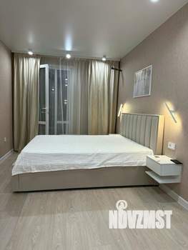 1-к квартира, посуточно, 40м2, 13/18 этаж