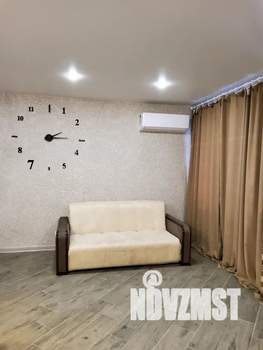 Студия квартира, посуточно, 38м2, 15/22 этаж