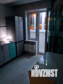 1-к квартира, посуточно, 40м2, 1/9 этаж