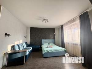 Студия квартира, посуточно, 43м2, 10/10 этаж