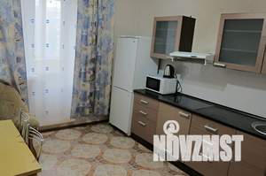 1-к квартира, посуточно, 40м2, 6/9 этаж