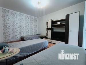 1-к квартира, посуточно, 44м2, 7/10 этаж